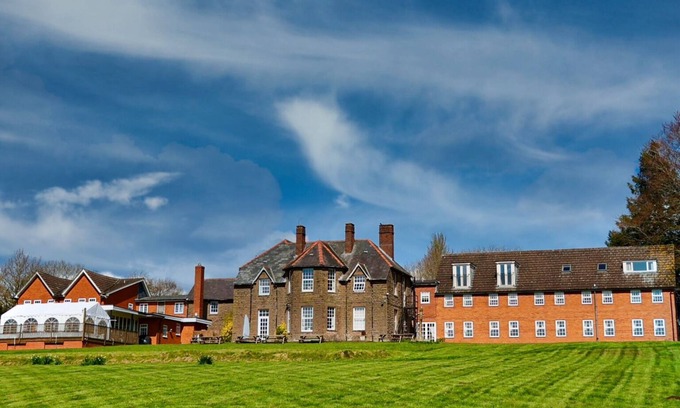 Much Birch Hotel | Pilgrim Hotel