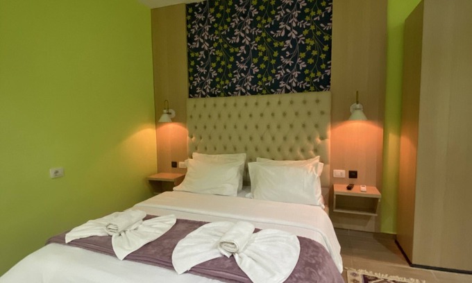Lushnje Hotel | Pilo Lala Hotel