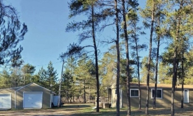 Johannesburg House | Pine Acres Getaway, 10 acres of fun and relaxation.