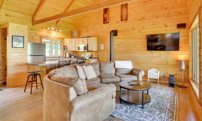 Mindoro Cabin | 'Pine Knob' Cabin w/Bluff Views in Mindoro!