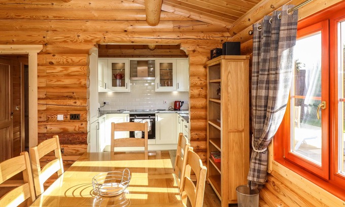 Castle Bytham Cottage | Pine Lodge