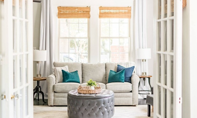 Florence House | Pineapple House: Historic. Southern Charm. Walk Downtown.