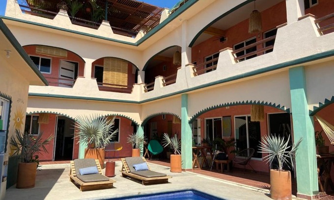 Barra de Colotepec Villa | Pineapple Mansion