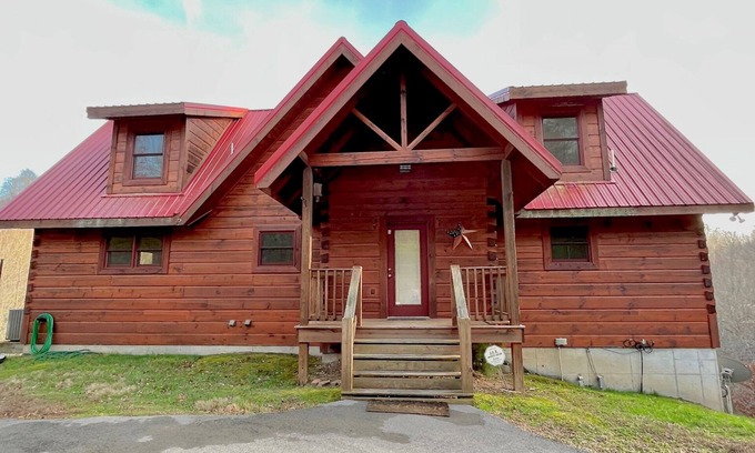 Tazewell Cabin | Pines Cabin on Norris Lake