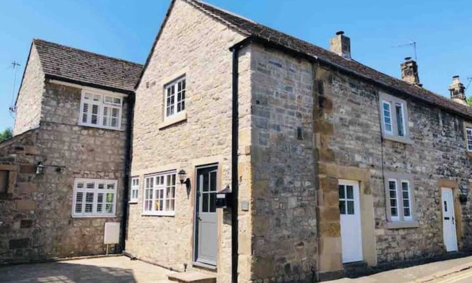 Ashford-in-the-Water Cottage | Pingle Nook Cottage, 3 bedroom in Ashford-in-the-Water
