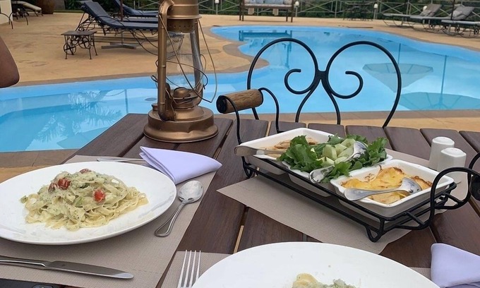 Moshi Hotel | PINK FLAMINGO BOUTIQUE HOTEL