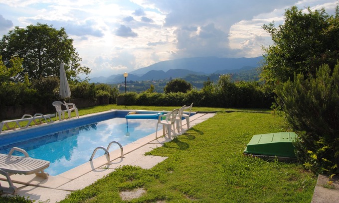 San Pietro di Feletto Villa | PINK HOUSE VILLA, close Venice, Prosecco hills and Dolomites, Cortina