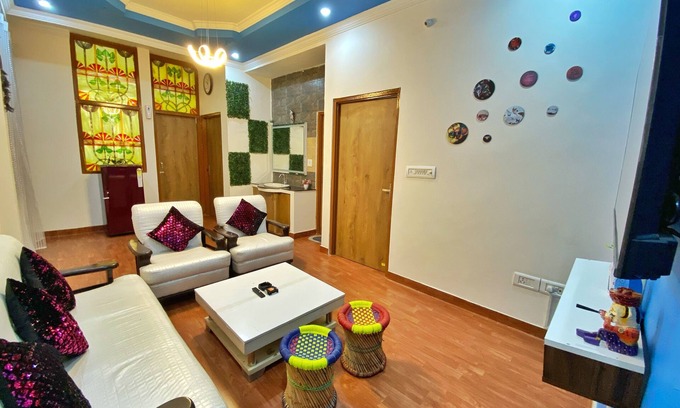 Vaishali Nagar Apartment | Pinkvalley homestay-family friendly