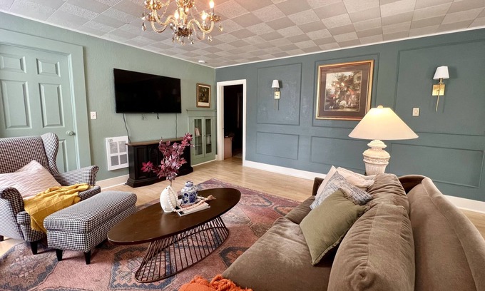Ridgefield Apartment | Pioneer Heritage Apt 3 Historic Downtown Ridgefield