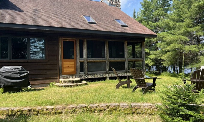 Forest County House | Piper's Point on Lake Julia