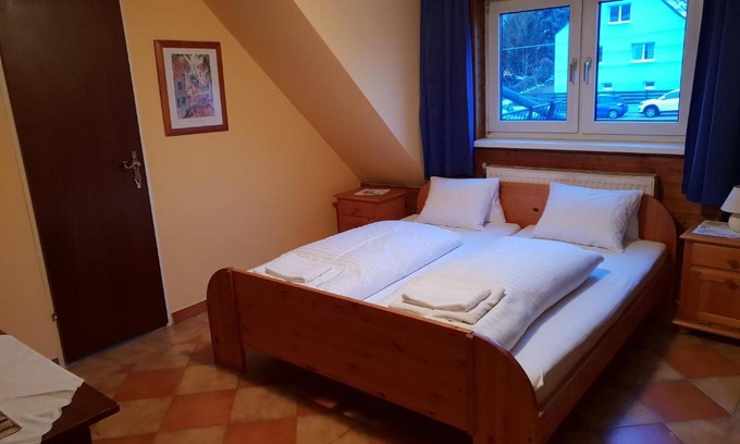 Hainburg an der Donau Hotel | Pirates Hotel