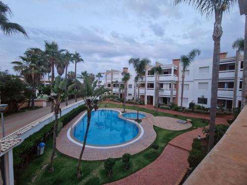 Skhirat Plage Apartment | Plage, Piscine, et Confort Moderne