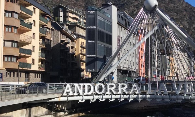 Andorra la Vella Apartment | PLAN B City Center Aparthotel