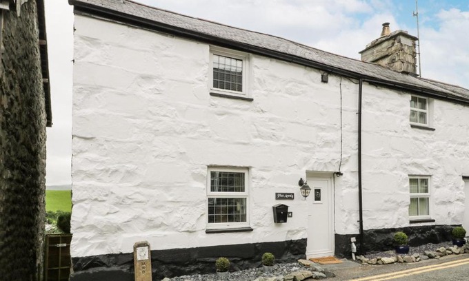 Trawsfynydd House | Plas Arenig