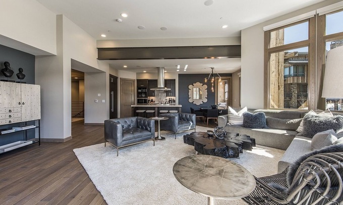 Deer Valley Apartment | Platinum Four Bedroom Suite 4 Apartment Hotel by RedAwning