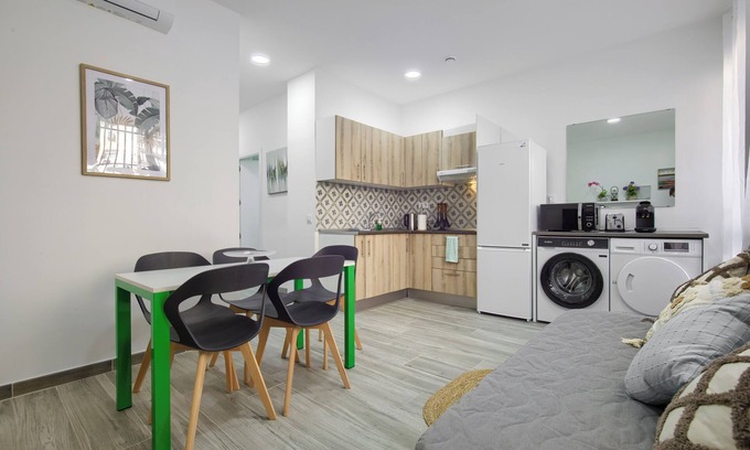 Pueblo Nuevo Apartment | Plaza de Toros de las Ventas, Ifema, Airport