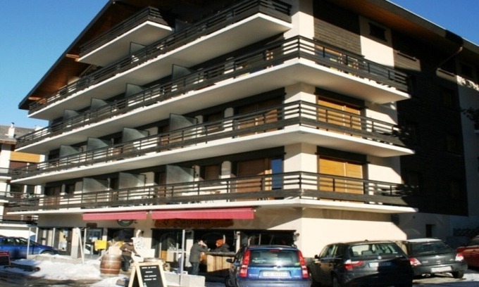 Nendaz Apartment | Pleasant apartment with balcony