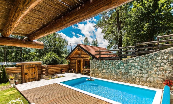 Municipality of Gracac Ski Chalet | Pleasant Chalet in Bruvno with Private Pool