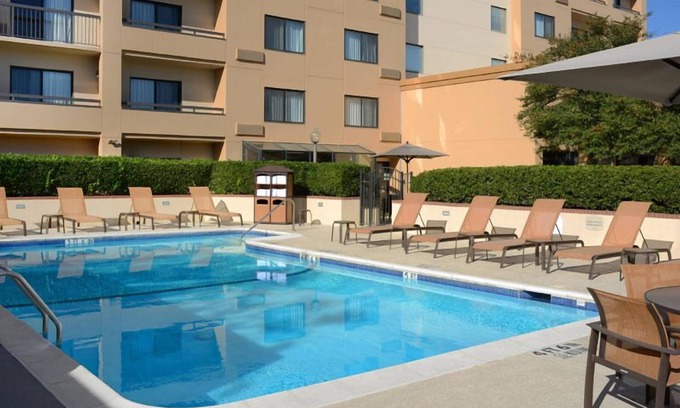 North Dallas Apartment | Pleasant Stay, Convenient Location! 2 Pet-friendly Units, Parking, Pool!