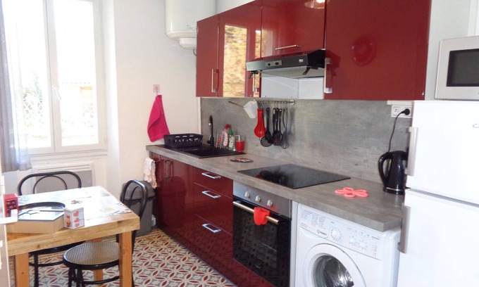 Maureillas-Las-Illas Apartment | Pleasant T1 facing the thermal baths of Le Boulou