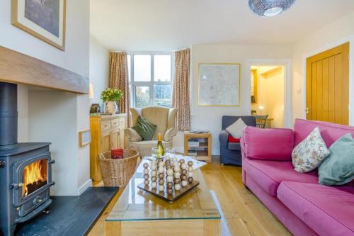 Wollerton House | Ploughmans Cottage