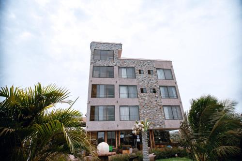 Sakumono Hotel | PLUS 33 HOTEL
