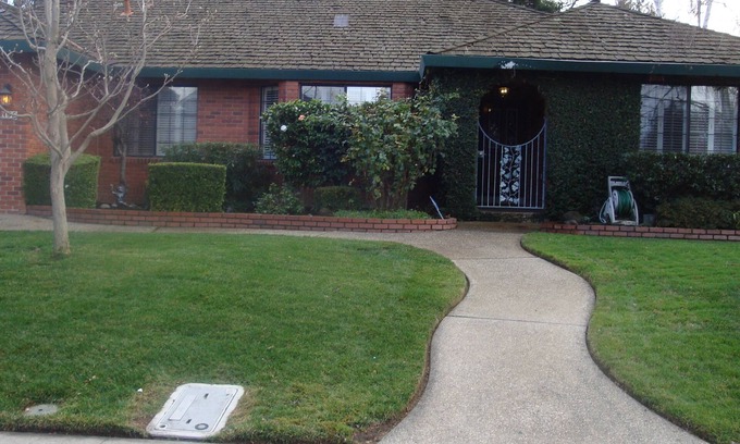 Pocket House | Pocket Area Home/Tranquil neighborhood w/river, Downtown, Arena & Airport access