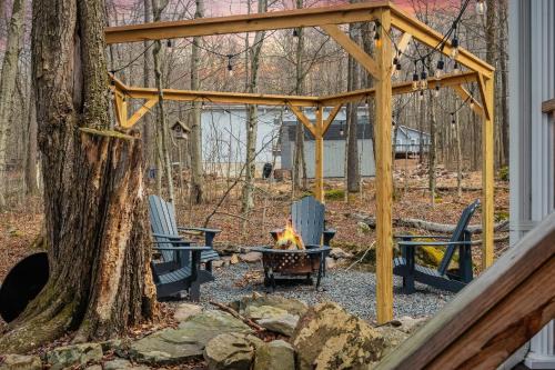 Thornhurst House | Poconos Getaway w Firepit Lake Access Near Jack Frost Big Boulder Ski