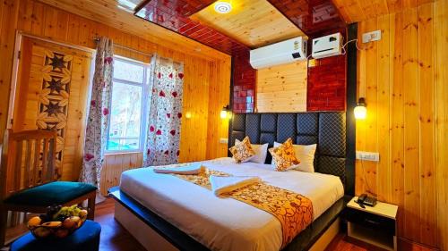 Srechan Hotel | Poet's Inn
