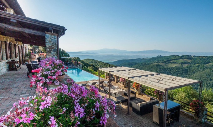 Civitella Paganico Apartment | Poggio alla Rocca - GINESTRA
