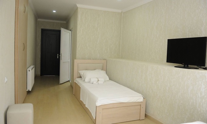 Kutaisi Hotel | Pomegranate - Triple Room