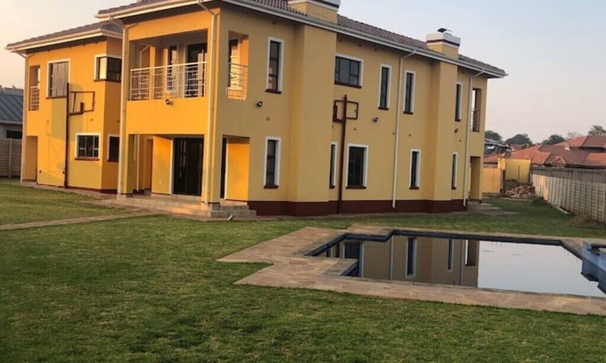 Harare House | Pomona BB House in Pomona Harare 7 Suites Executive & Group Options Best Value