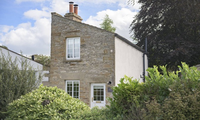 West Witton Cottage | Pond Cottage, West Witton, Yorkshire Dales