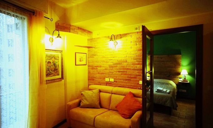 Oltrarno Apartment | Ponte Vecchio Historical Center Florence air conditioning wi-fi two bathrooms