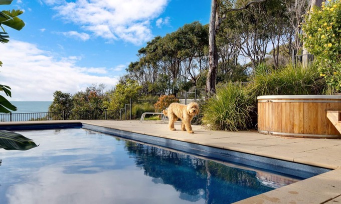 Malua Bay House | Pool and Hot Tub Over Malua Bay