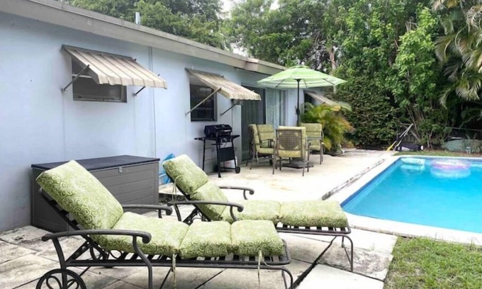Park East House | Pool Home Close to Beach Hard Rock Casino Pets OK