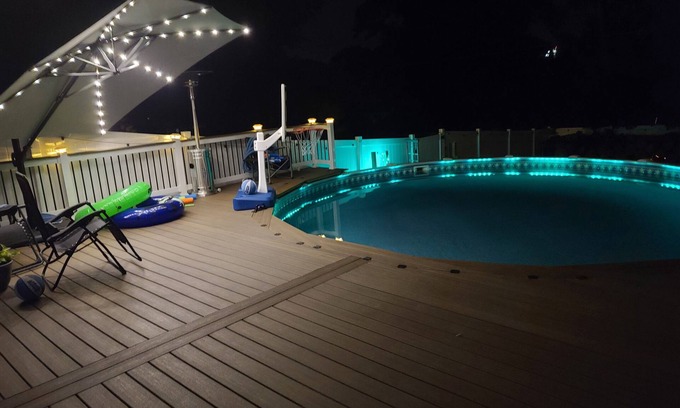 Hagerstown House | Pool, Hot Tub, and Fun for all!