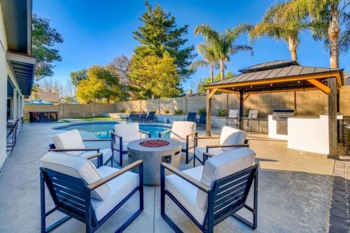 La Paz At Desert Springs House | Pool, Hot Tub, Mini-Golf, Gazebo with Bar and Grill