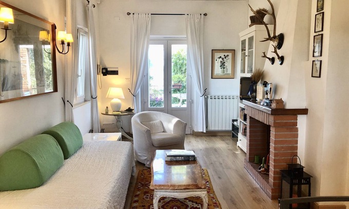 Zona XXVI Castel di Decima Apartment | Pool, whirlpool, garden, internet WiFi close to Rome. Relax and rest.