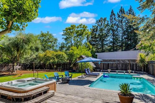 Kenwood House | Pool Paradise in Wine Country!