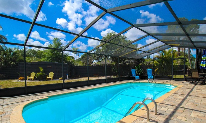 Pinecraft House | Pool, Sweet Pineapple