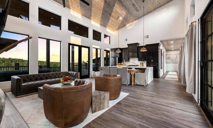 Broken Bow Cabin | Pool Time, Outdoor Pool, Best Views, Hot Tub, Fire Pit, Pet Friendly