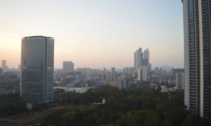 Malad East House | Pool View Royale in Esquire -Oberoi Garden City