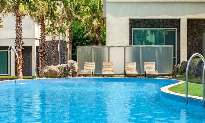 Jocheon Apartment | Pool & Villa Sorang