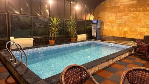 Artashavan Villa | Poolside Argel