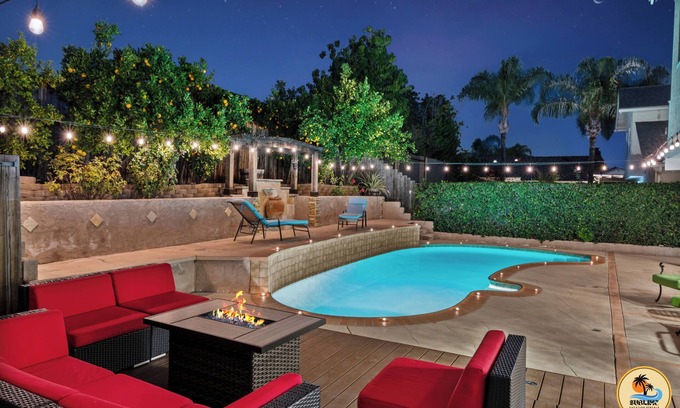 San Diego House | Poolside Bliss- 4BR Upscale Tierrasanta Getaway