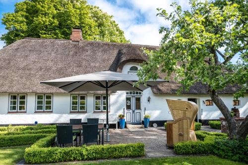 Stadum House | Poppenstuuv