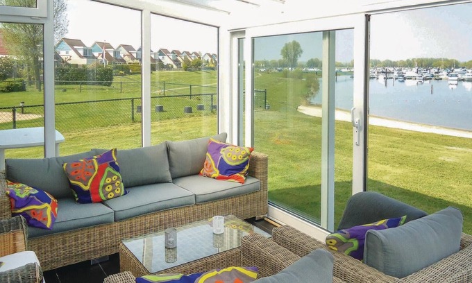 Stevensweert House | Porta Isola - Villa Water 105