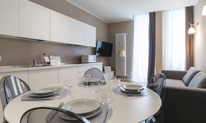 Guastalla Apartment | Porta Vittoria apartments by Rentopolis