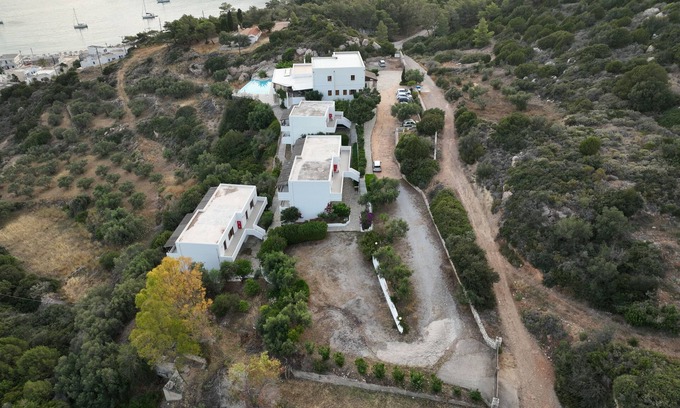 Kithira Hotel | Porto Delfino Retreat